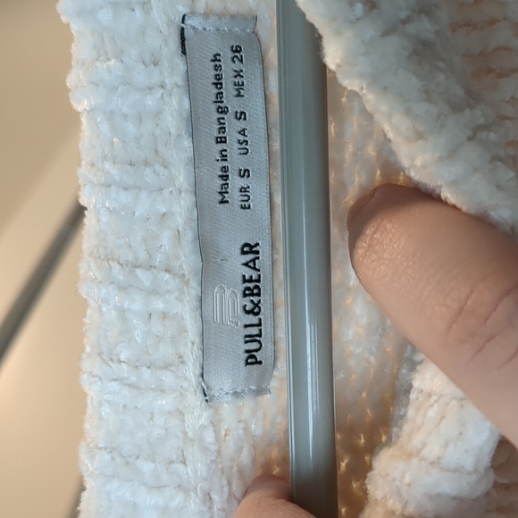 Pull & Bear White Cropped Sweater - Picture 2 of 3